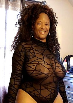 Vicki Bam